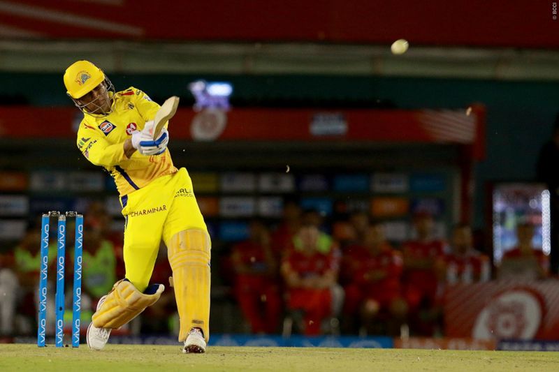 IPL 2018: Twitter reacts on MS Dhoni's gutsy innings
