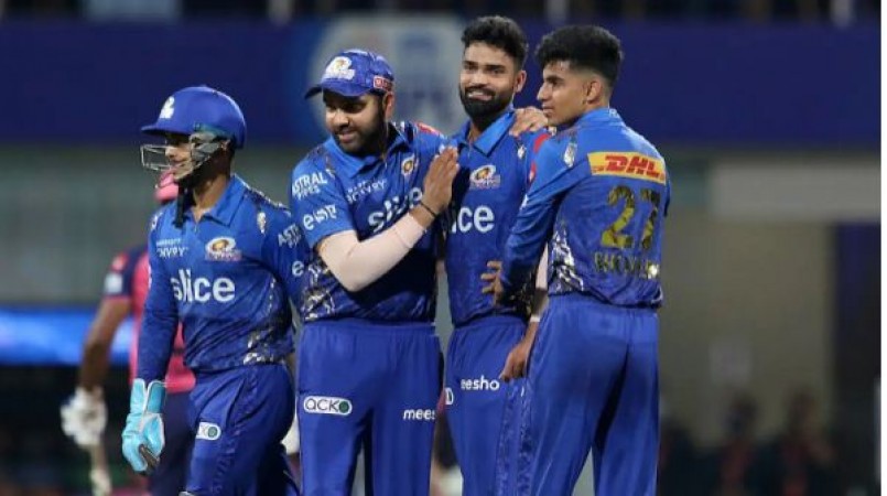 IPL: Mumbai Indians look to sort out Bowling woes against Gujarat Titans