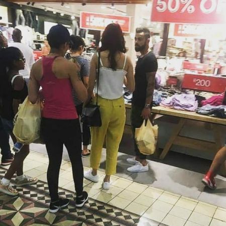 Take a look at the picture of Virushka shopping in South Africa