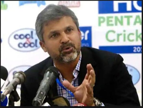 The present Pakistan team capable to record the first win over India in a World Cup: Moin Khan