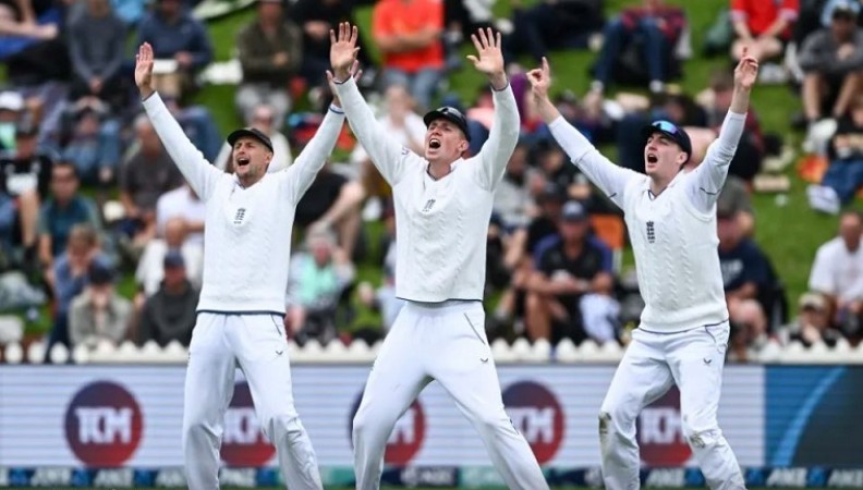 England dominates New Zealand on rain-hit 2nd day