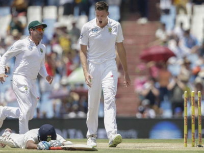 South Africa ready to give another scars, India seven down in chasing