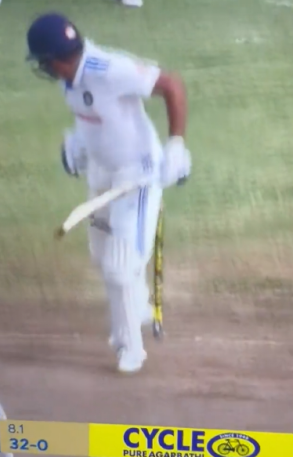 Alzarri Joseph's Thunderbolt Hits Rohit Sharma on the Toe in Dominica Test : Watch Video