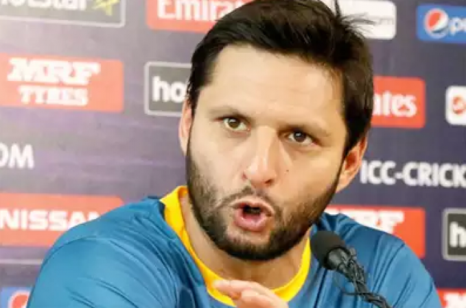 Former Cricketer Afridi Opens Up About the Stressful Stone Pelting Incident in India