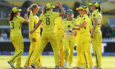 Australia Clinch Exciting Victory over England in Thrilling Women's Ashes