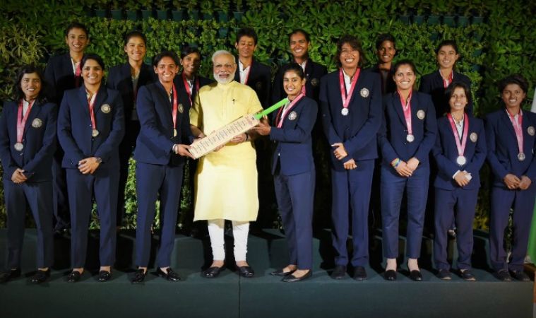 PM Modi praised Indian women cricket team in Mann Ki Baat