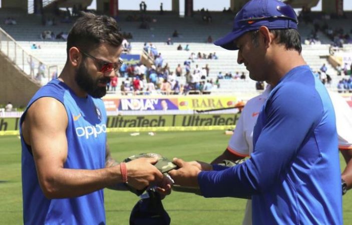 Team India pays tribute to Pulwama martyrs, wear special caps during the match