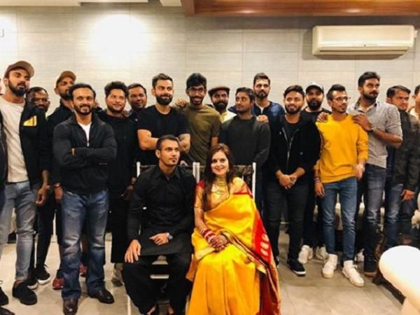 Siddarth Kaul hosts team India for dinner as he ties the knot