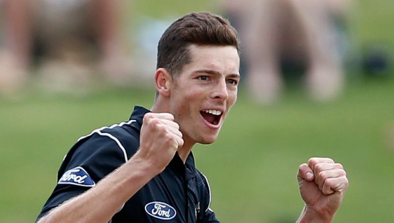 Big blow for CSK: Mitchell Santner to miss IPL 2018