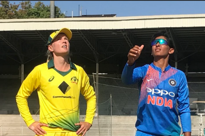 T20I Tri-series 2018: Australia won the toss, elected to bowl against India