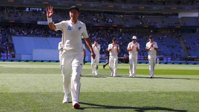 Boult and Southee demolish England batsmen for 58 runs