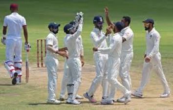 India Team is ready to bat against Aussies