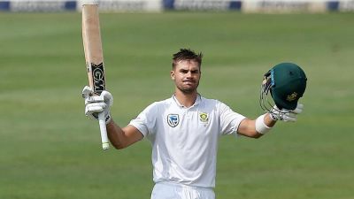 Markram 152 helps South Africa to score 300 runs against Aussies