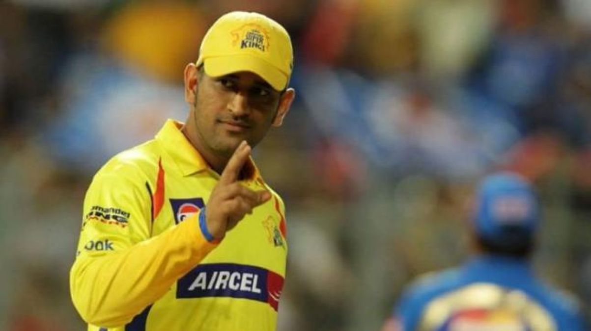 Dhoni is not just a player, he is an era of cricket: Matthew Hayden