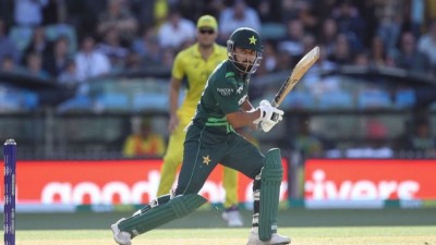 Haris Rauf’s Five-Wicket Haul Helps Pakistan Limit Australia to 163 in Adelaide ODI