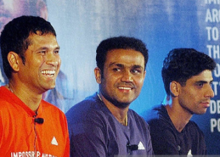 If Master Blaster can play till 40, then why not Nehra: Virender Sehwag.
