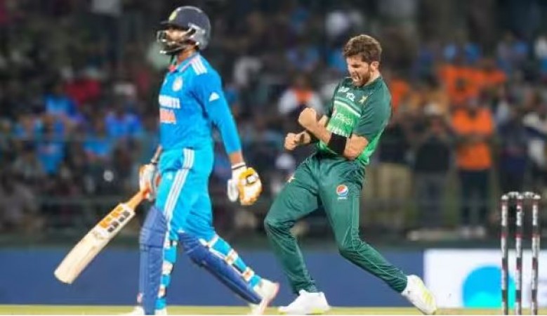 Pakistani Pacers Shine as Rain Abandons Thrilling Match Against India