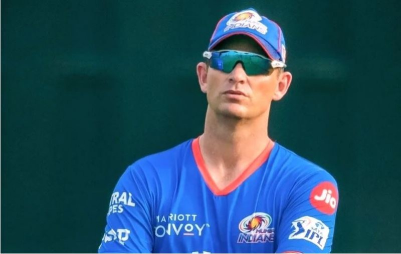 Former New Zealand pace bowler Shane Bond to be head coach of MI Emirates