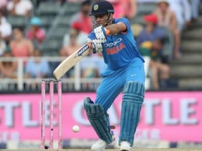 Asia Cup 2018: Zaheer Khan advises, MS Dhoni a permanent solution to India's number 4 spot