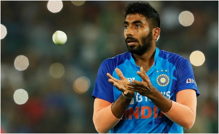 Jasprit Bumrah, One of Mark Waugh's top five T20I players in the world