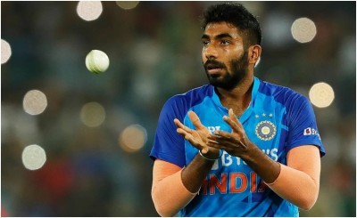 Jasprit Bumrah, One of Mark Waugh's top five T20I players in the world