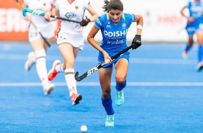 The Indian women's team reached the quarter-finals of the Junior Hockey World Cup by defeating Germany 2-1