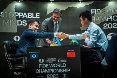 विश्व शतरंज चैंपियनशिप ने राउंड 3 में हार के बाद डिंग नें नेपोमनिशी से हुआ ड्रॉ