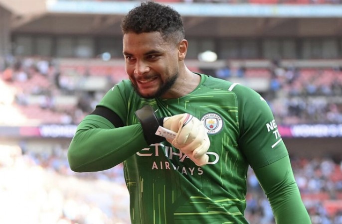 Liverpool beat Manchester City with a mistake by goalkeeper Jack Stephen