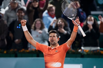 Djokovic came back with a bang after losing the first set at the Serbia Open