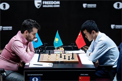 विश्व शतरंज चैंपियनशिप के राउंड 11 में नेपोमनिशी 6-5 से हुए आगे