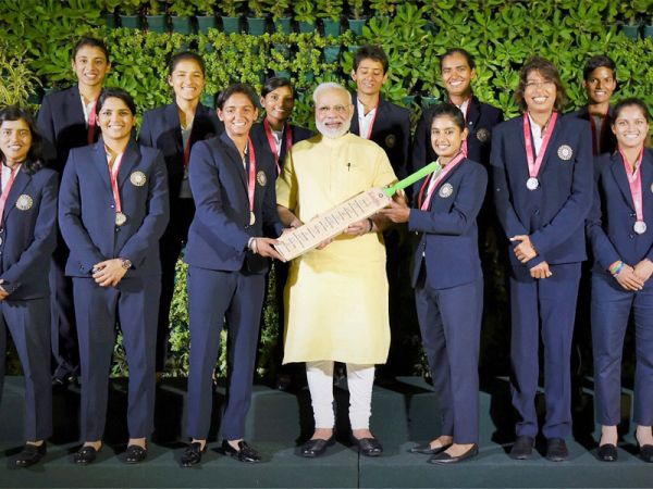 भारतीय महिला क्रिकेट टीम की खिलाड़ियो ने KBC में जीते 6.4 लाख रूपये