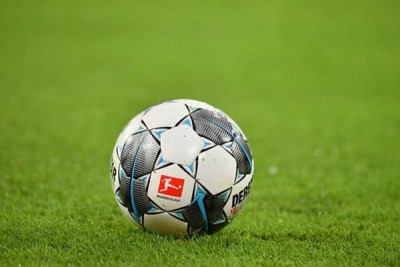 France's football league postponed due to Corona