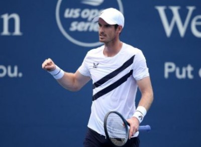 Andy Murray makes it to the next round of Western and Southern Open