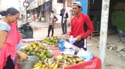 Miraj Ali who represented India at the Asian Youth Meet 2017 is selling fruits to meet ends