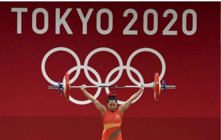 जानें कौन हैं 'पद्मश्री' मीराबाई चानू ? जिन्होंने Tokyo Olympics में भारत को दिलाया सिल्वर मेडल