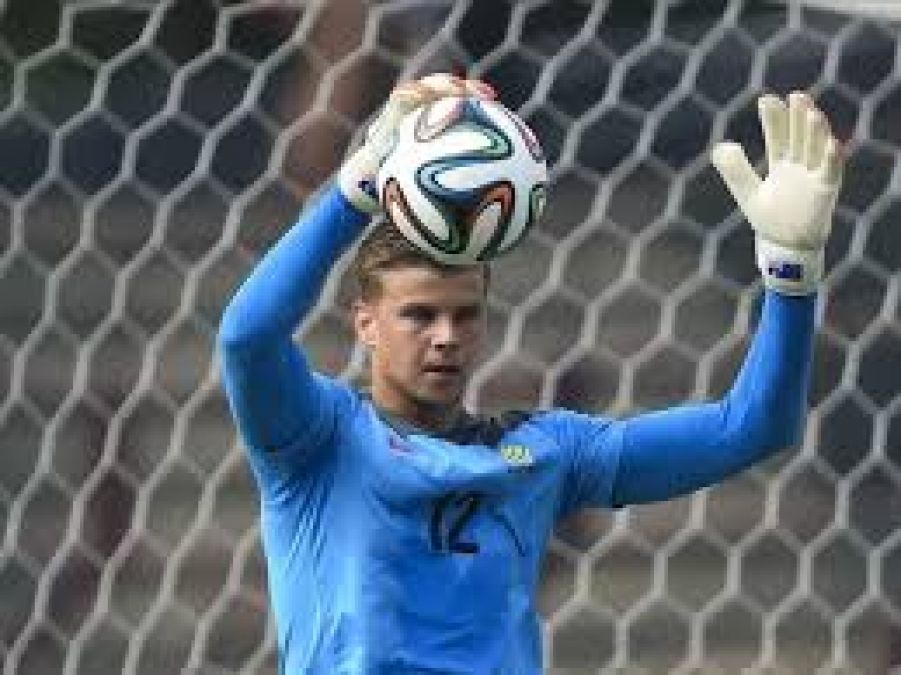 Australia goalkeeper Langerk test positive for corona