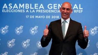 स्पेनिश फुटबाल लीग के अध्यक्ष चाहते है प्रशंसकों को जल्दी से जल्दी स्टेडियम में देखना