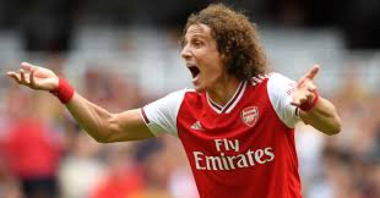 David Luiz renews 1-year agreement with Arsenal