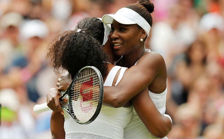 टेनिस: बहनों की टक्कर में वीनस जीती, सेरेना बाहर