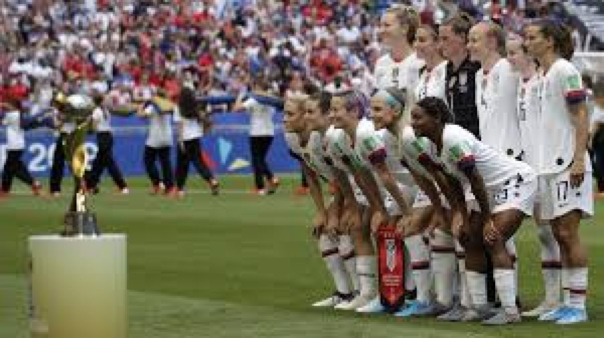 महिला फुटबॉलरों को लगा बड़ा झटका, अदालत ने समान वेतन का दावा किया ख़ारिज