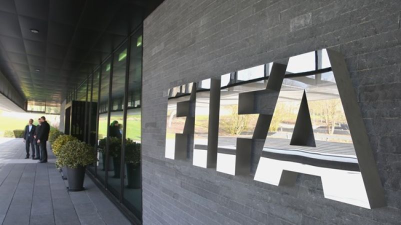 फुटबाल  :फीफा ने रूस पर ठोंका 20 लाख का जुर्माना