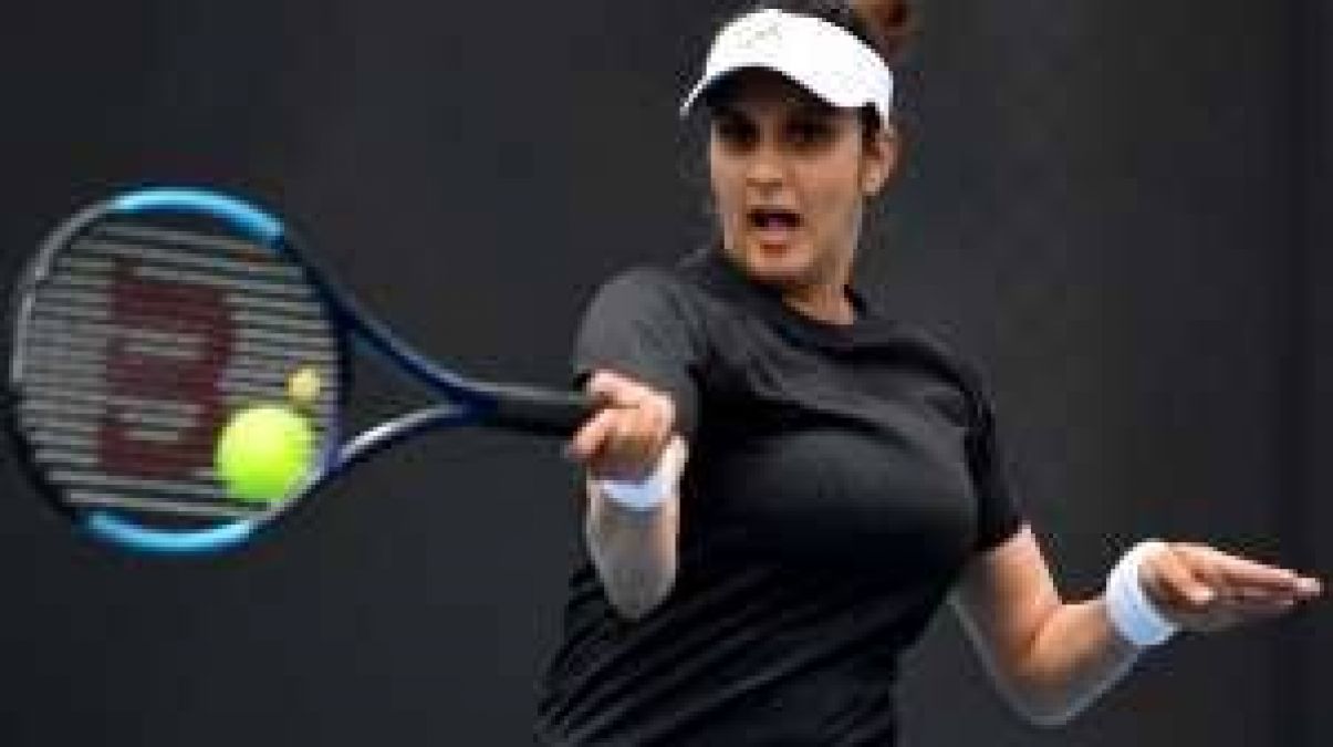 Sania has been the first female player to win Fed Cup Heart Award