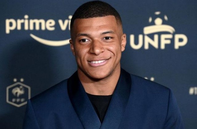Mbappé elected the best player of the French league for the third time