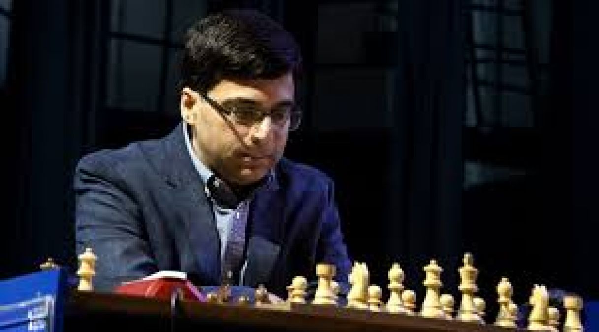 Vishwanathan Anand finally reaches home after 3 months