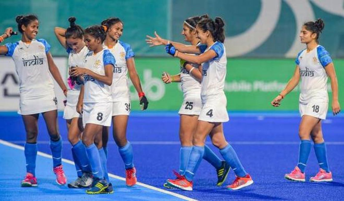 Indian hockey team didn't perform well in the first half, then banged out 5-1 against the USA
