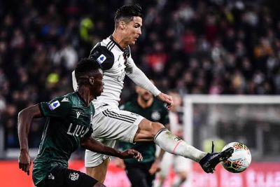 Cristiano Ronaldo scores 701st goal as Juventus seal 2-1 victory