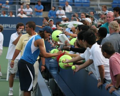 US Open: veteran tennis player Nadal's win the hearts of fans with his gesture