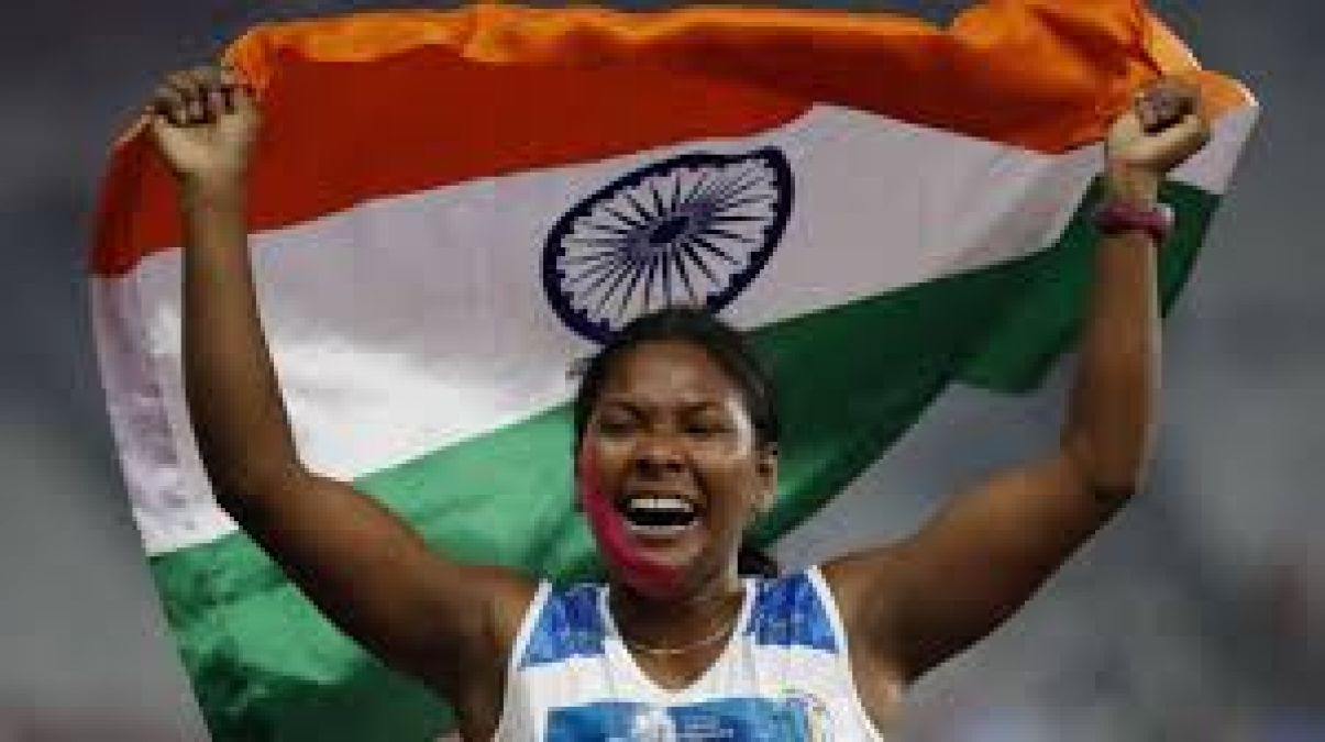This gold medalist athlete accuses CM Mamata Banerjee of vandalism