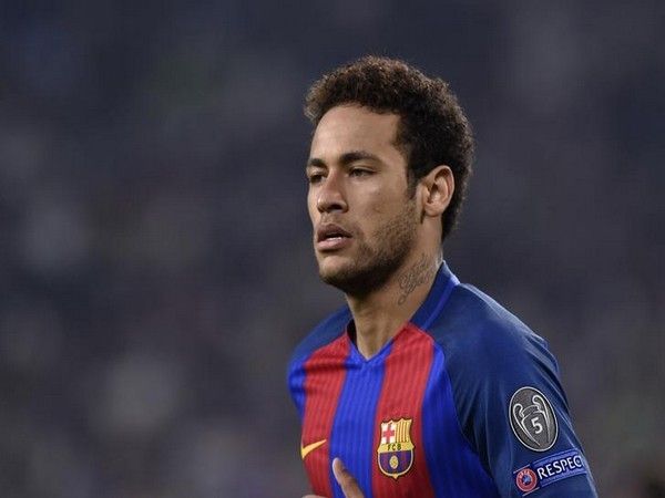 Neymar confirms Barcelona exit with a reply to Lionel Messi message