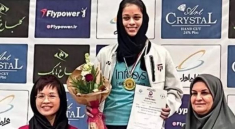 Indian Badminton Player forced to wear Hijab during Award ceremony in Iran